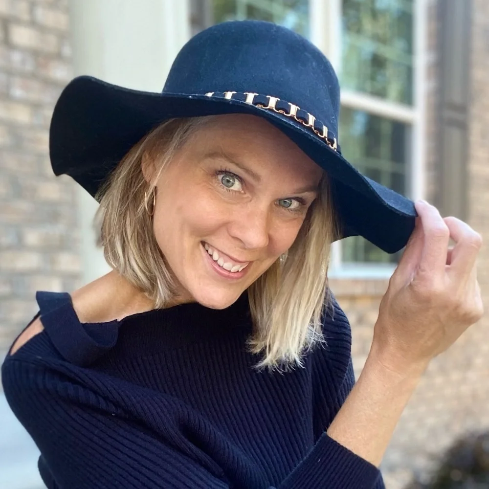 Leave You Speechless Hat-black